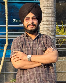 Mr Manjeet Singh